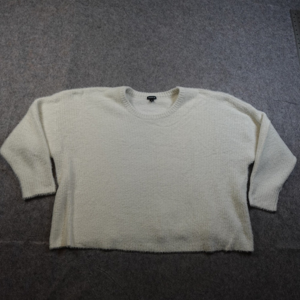 Torrid Sweater Womens 4X White Fuzzy Crew Neck Chunky Knit‎ Long Sleeve Pullover